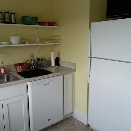 Butte Bungalow Home, Close to uptown- 2 bdrm, 2 bath, No Cleaning fee