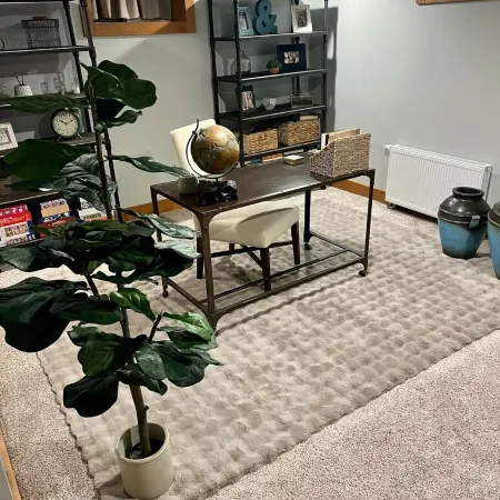 Cody's Downtown Den - DOWNTOWN - New listing & Pets Welcomed!