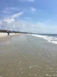 NEWLY RENOVATED, Nicely Equipped, Steps to the Beach, Perfect for Families