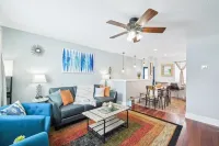 Vibrant  Pet and Family friendly fully fenced yard great location