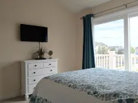 Sunny 4 Br, 2 BA Townhouse- June 30-July 4 Available Hotels in Brigantine