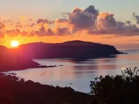 Villa Standing Plein Sud, Piscine Miroir, à 2 Minutes des Plus Belles Plages Hotels in Albitreccia