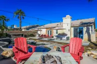 Desert Oasis -  Majestic Views with Pool & Hot Tub