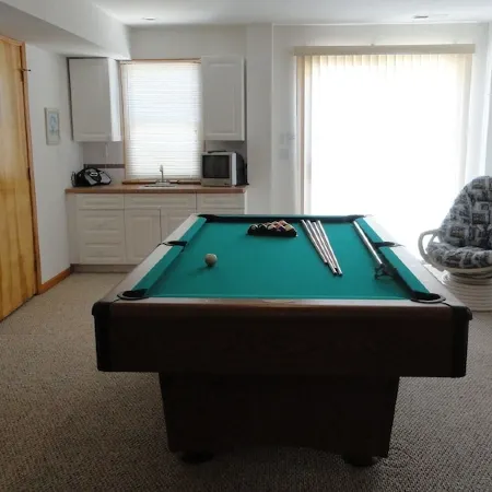Spacious Home,Saltwater Heated Pool, Game Room, Volleyball,Ocean Views & Tennis
