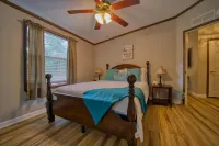Dandridge House at the Lake