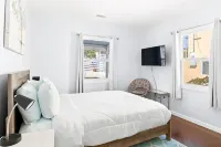 Los Angeles Hills Hideaway