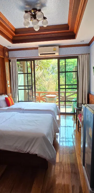 วิวน้ำตกซูเปอร์เรียร์