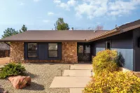 Luxurious 5br Retreat w/ Heated Pool + Stunning Views!