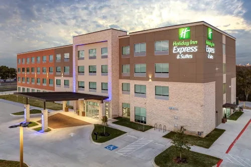 Holiday Inn Express & Suites AUSTIN AIRPORT EAST by IHG