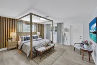 Family Escape in Fort Myers with Pool – Near Downtown and Beaches Hotels near Viva Le Mirage Restaurant