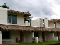 The Nagaya Resort - bar