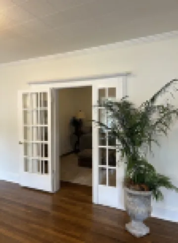 Walk to War Memorial 3-Bedroom REMODELED Home in Heart of Hillcrest