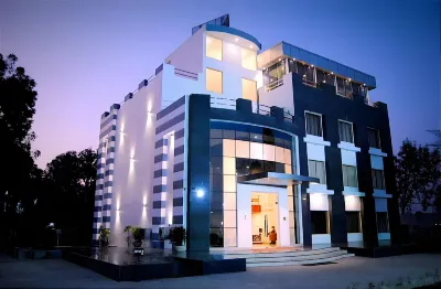 The Grand Aurra Resorts Hotels in Palwalin piirikunta