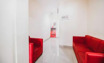 RedDoorz Plus Near Mall Ciputra Jakarta