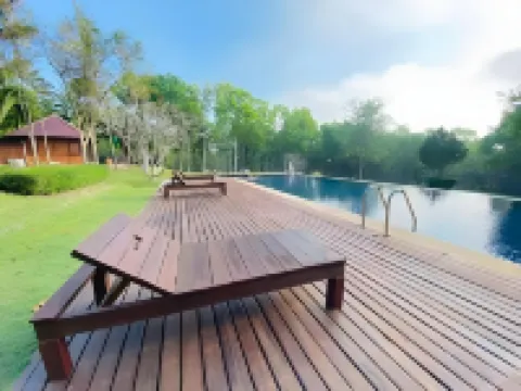 Baanwangnamkeaw Lodge Các khách sạn gần Wat Khao Phaeng Ma