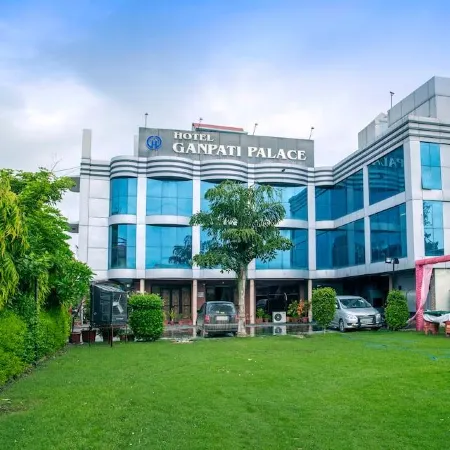 Hotel Ganpati Palace Hotels in Mathura