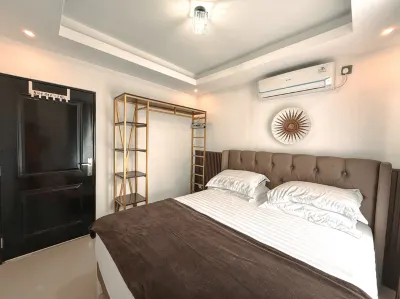 Villa White House Sentul by SAKALAVASA Hotels in Sentul