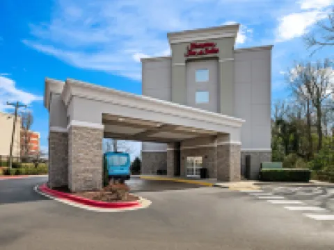 Hampton Inn & Suites Charlotte-Airport Hotels near Charlotte Douglas International Airport