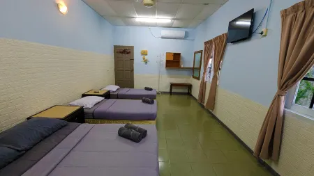 Budget Beach Resort