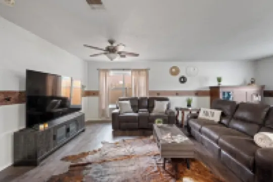 Charming 4-bedroom house in North Austin