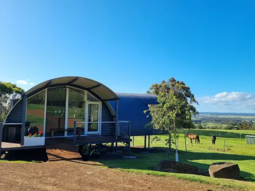 Tennessee Hill Chalets - balcony