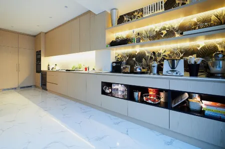 Suites 124 Отели рядом с достопримечательностью «Парк Тенбош»