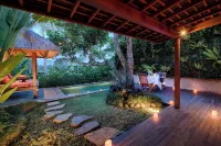 Temuku Villas Ubud فنادق في بالي