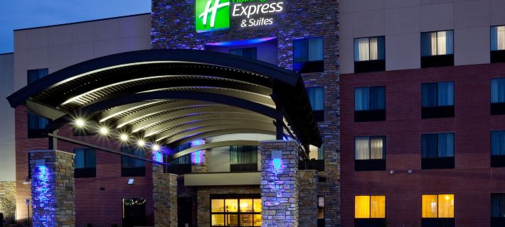 Holiday Inn Express & Suites DAVENPORT by IHG Hotels in Scott County