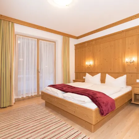 Das GÄSTEHAUS Schneider am Dorfplatz Hotele w: Alpbach