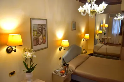 法瓦羅公寓 住宿飯店