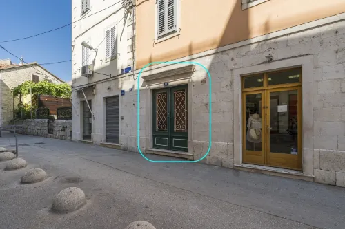 Luxury Apartment Toni with Patio in the Heart of Split