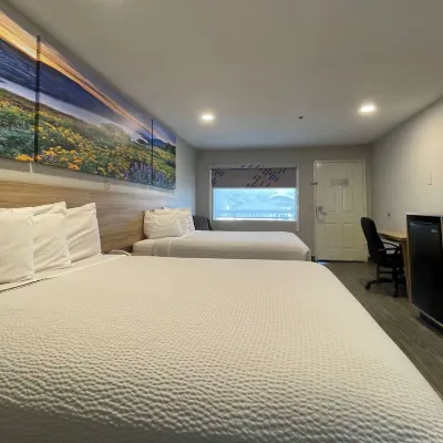 Days Inn by Wyndham San Antonio Seaworld/Lackland AFB Hotels near V J Keefe Stadium