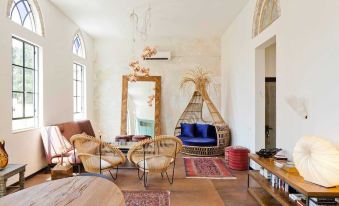 Designed Jaffa Haven with Rooftop by Sea N' Rent