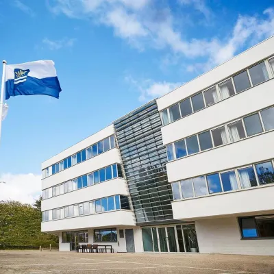 Amrâth Apart-Hotel Schiphol Badhoevedorp Hotels near The International