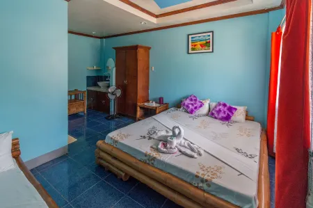 Moonlight Resort Отели рядом с достопримечательностью «Логон Бич»