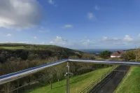 Hazelmere - Woolacombe-4 Bed-Sleeps 10-Tjshh Hotels in Woolacombe