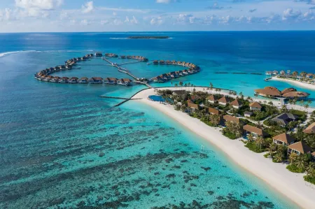 Radisson Blu Resort Maldives Отели в г. Nalaguraidhoo