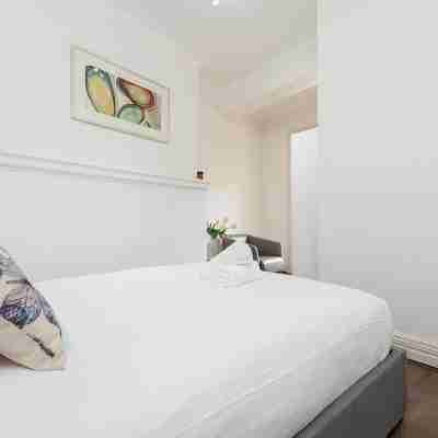 Stunning Sydney Home 8 Rooms
