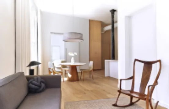 The Docent's Collection Hotel a 