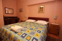 Split Apartments Peric