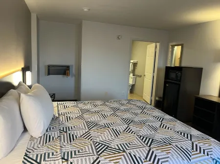 Motel 6 Junction, TX - Llano River