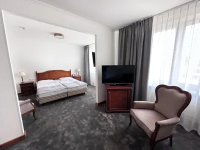 Hotel Szydłowski Hotels near Gunter Grass and Oskar Matzerath Monument