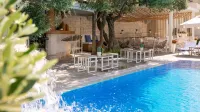 Cleopatra Hotel - Pools