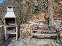 House Sleeps6-Parking-Garden-Pool in Summer-Pet
