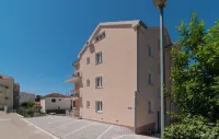 Apartments Island Beat