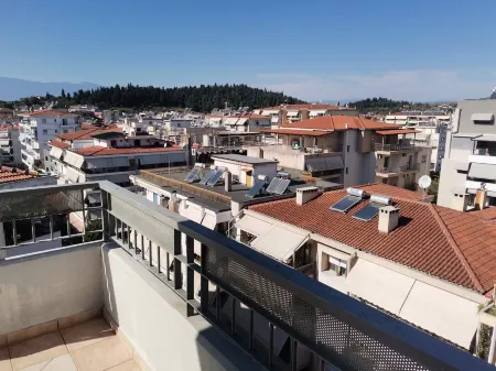Penthouse at Trikala Town Отели рядом с достопримечательностью «The Mill of the Elves»