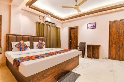 FabHotel The Golden Orchid
