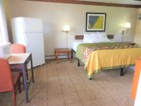 Country Meadow Inn