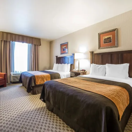 Comfort Inn & Suites Henderson - Las Vegas Отели рядом с достопримечательностью «Хендерсон»