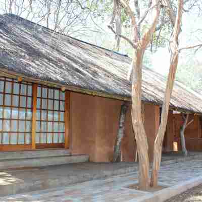 Tantebane Game Ranch Hotel Exterior